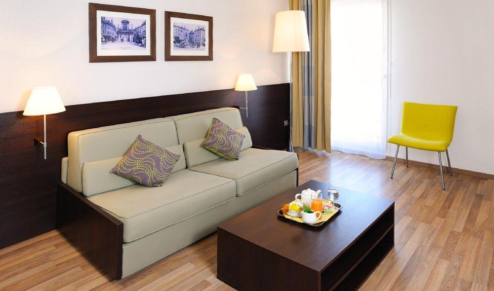 Residhome Nancy Lorraine Bagian luar foto