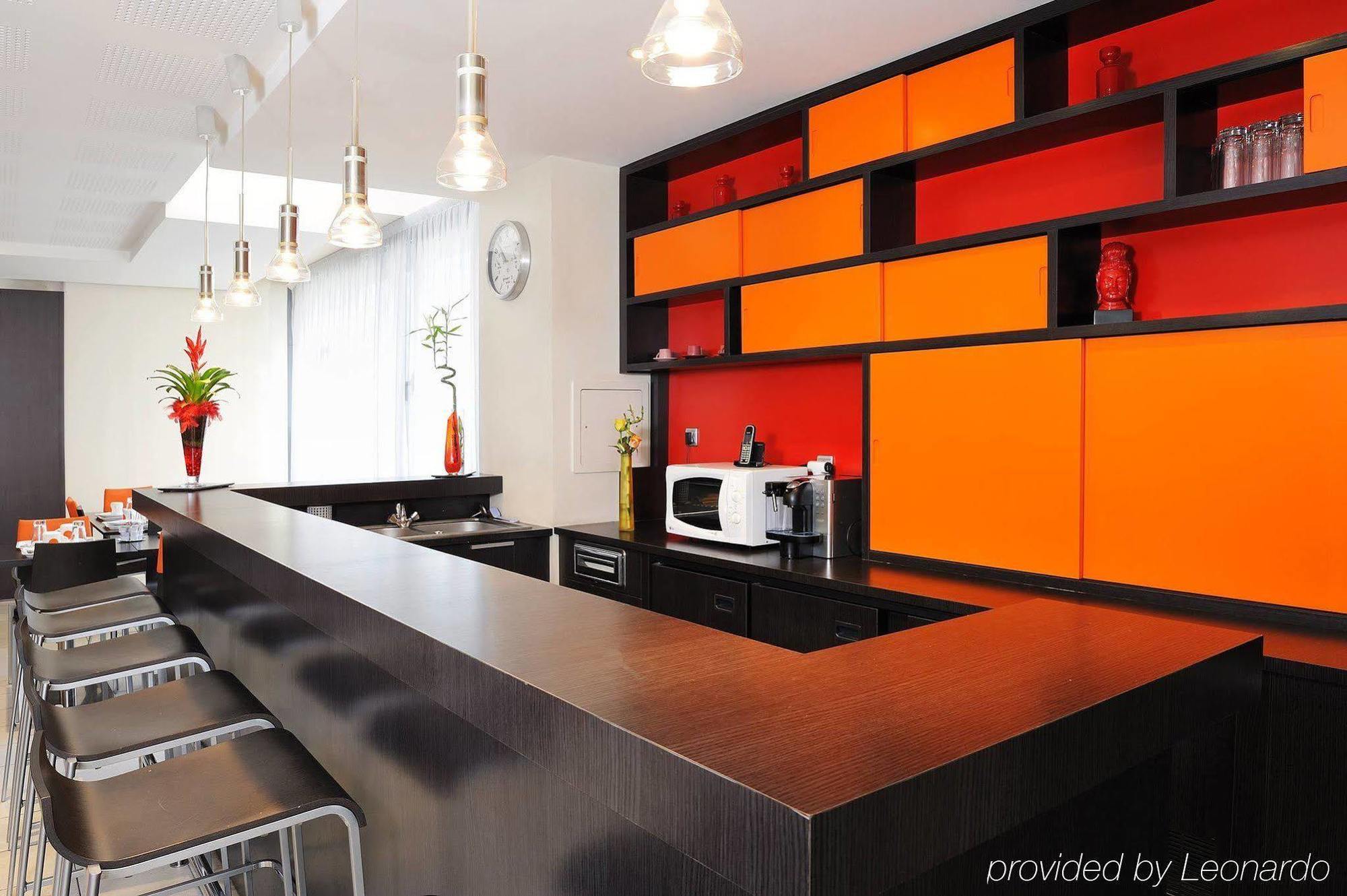 Residhome Nancy Lorraine Restoran foto